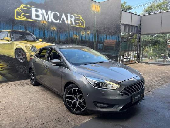 FORD FOCUS 2.0 TITANIUM PLUS 16V FLEX 4P POWERSHIFT FORD FOCUS 2.0 TITANIUM PLUS 16V FLEX 4P POWERSHIFT